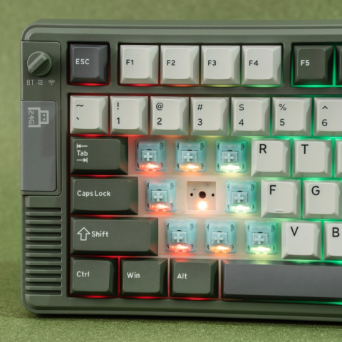 Epomaker RT85 Tri-Mode Vezeték Nélküli Mechanikus Gamer Billentyűzet
