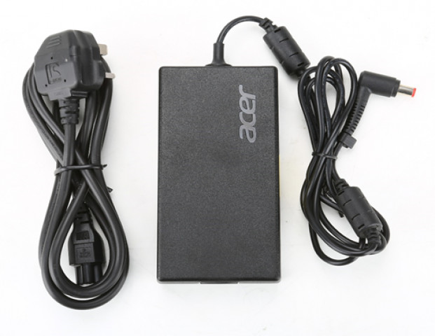 ACER gyári laptop töltő AC adapter 180W + tápkábel (dobozos)