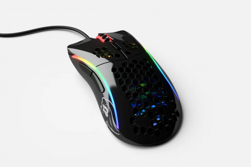 Glorious Model D- Glossy - RGB Optikai Gaming Egér - Fényes Fekete