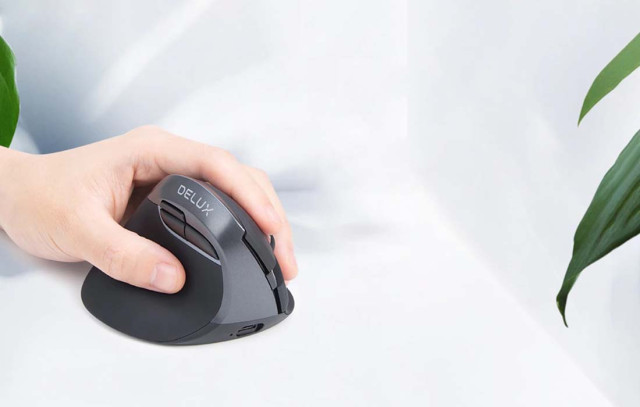Delux M618ZD vezeték nélküli vertikális, balkezes egér Bluetooth + 2.4GHz - Fekete