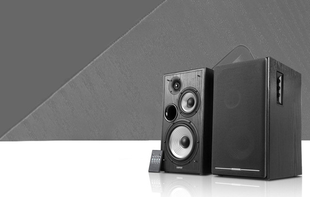 Edifier R2750DB 2.0 hangszóró szett - Fekete