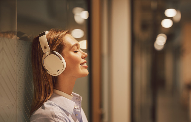 Edifier WH950NB Vezeték Nélküli Headset