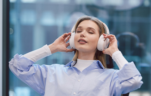 Edifier WH950NB Vezeték Nélküli Headset