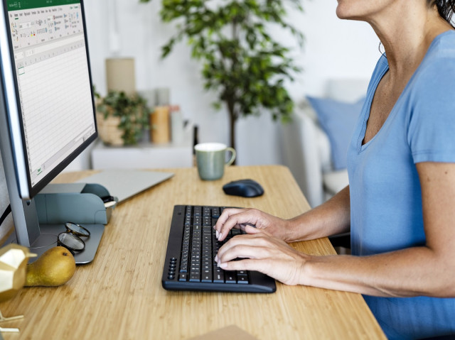 Trust Trezo Comfort Vezeték Nélküli Billentyűzet és Egér (HU) - Fekete