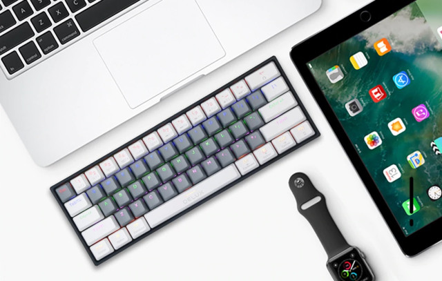 Delux KM33 Vezeték Nélküli Mechanikus Gamer Billentyűzet - Angol kiosztás