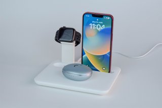 Boost 4 az 1-ben Vezeték nélküli töltőállomás - fehér